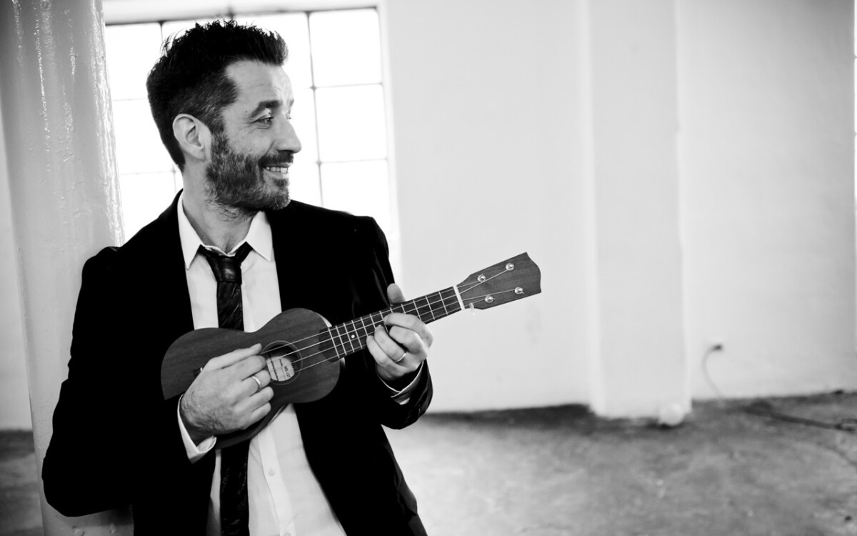 Daniele Silvestri live a Collegno (TO): de Roma, de sinistra, de core Daniele Silvestri