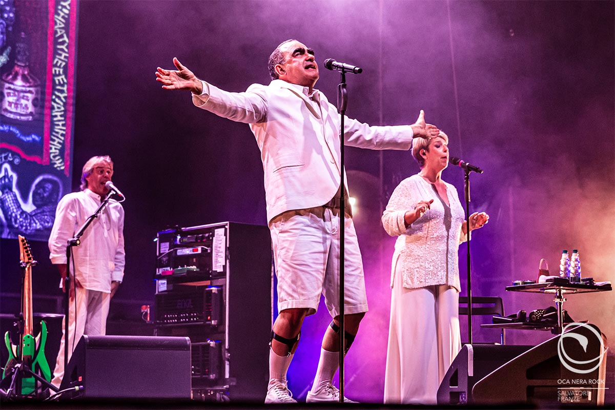 Elio e le Storie Tese, le foto del concerto al Flower Festival 2024 01 Elio e le Storie Tese Mi resta un solo dente e cerco di riavvitarlo Tour 2024 Collegno TO 20240706