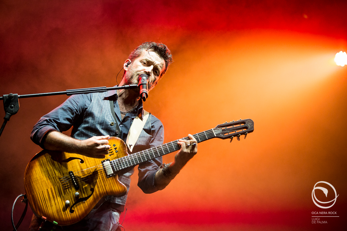 Daniele Silvestri, photogallery del concerto a Collegno (To) 12 Daniele Silvestri Acrobati Summer Tour Collegno To 20160722